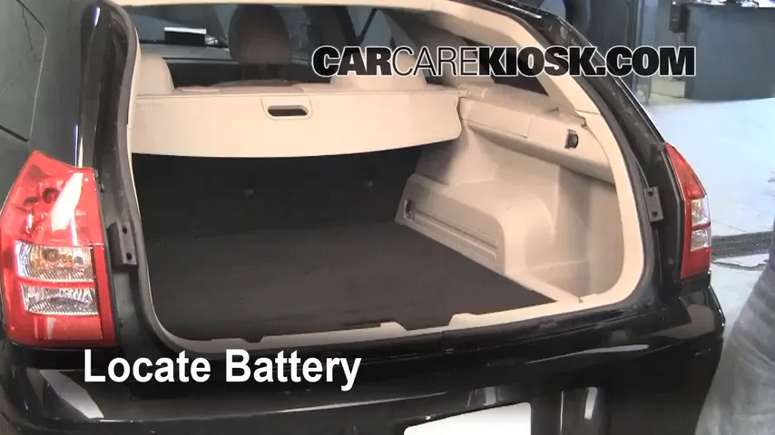 2005 Dodge Magnum SXT 3.5L V6 Battery Replace